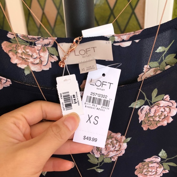 NWT Floral Blouse Outfit - Picture 4 of 5